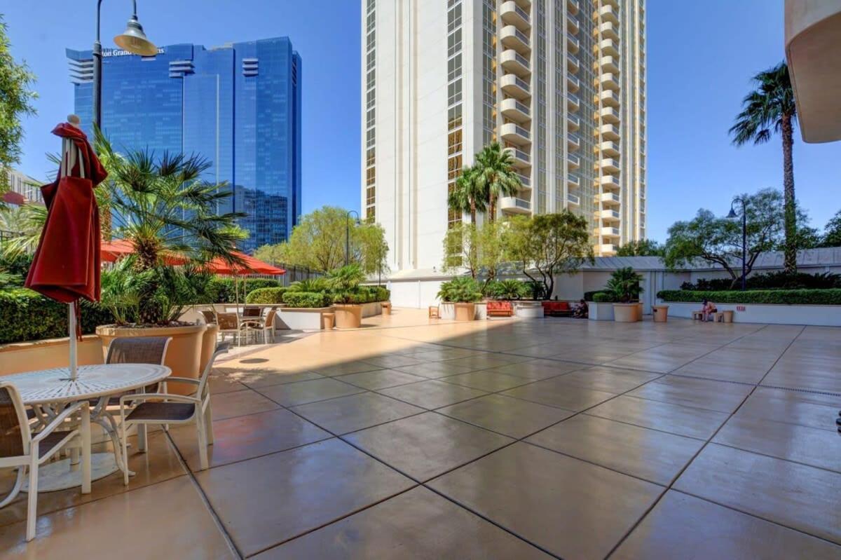 Mgm Signature-18-703 Strip View Jacuzzi Studio Las Vegas Esterno foto