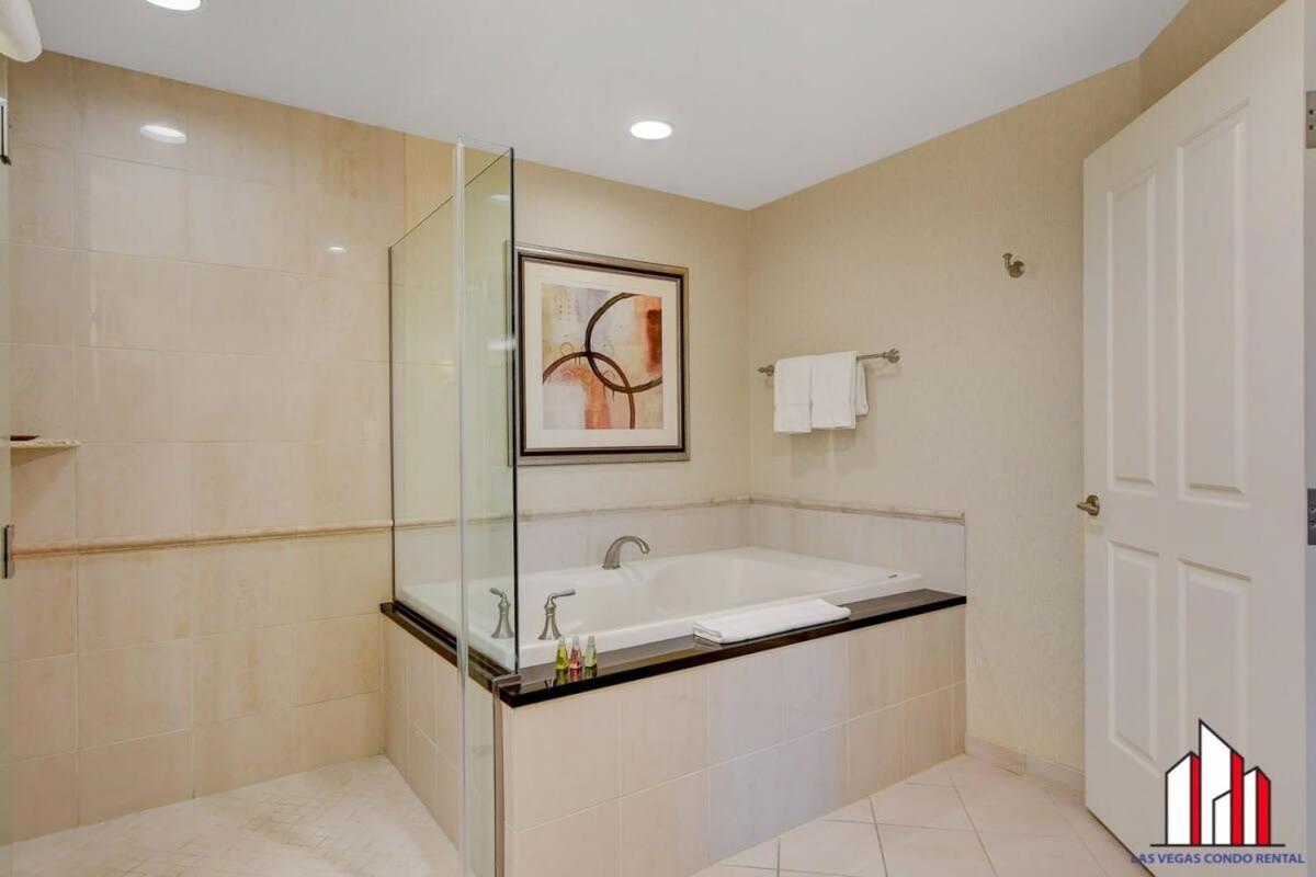 Mgm Signature-18-703 Strip View Jacuzzi Studio Las Vegas Esterno foto